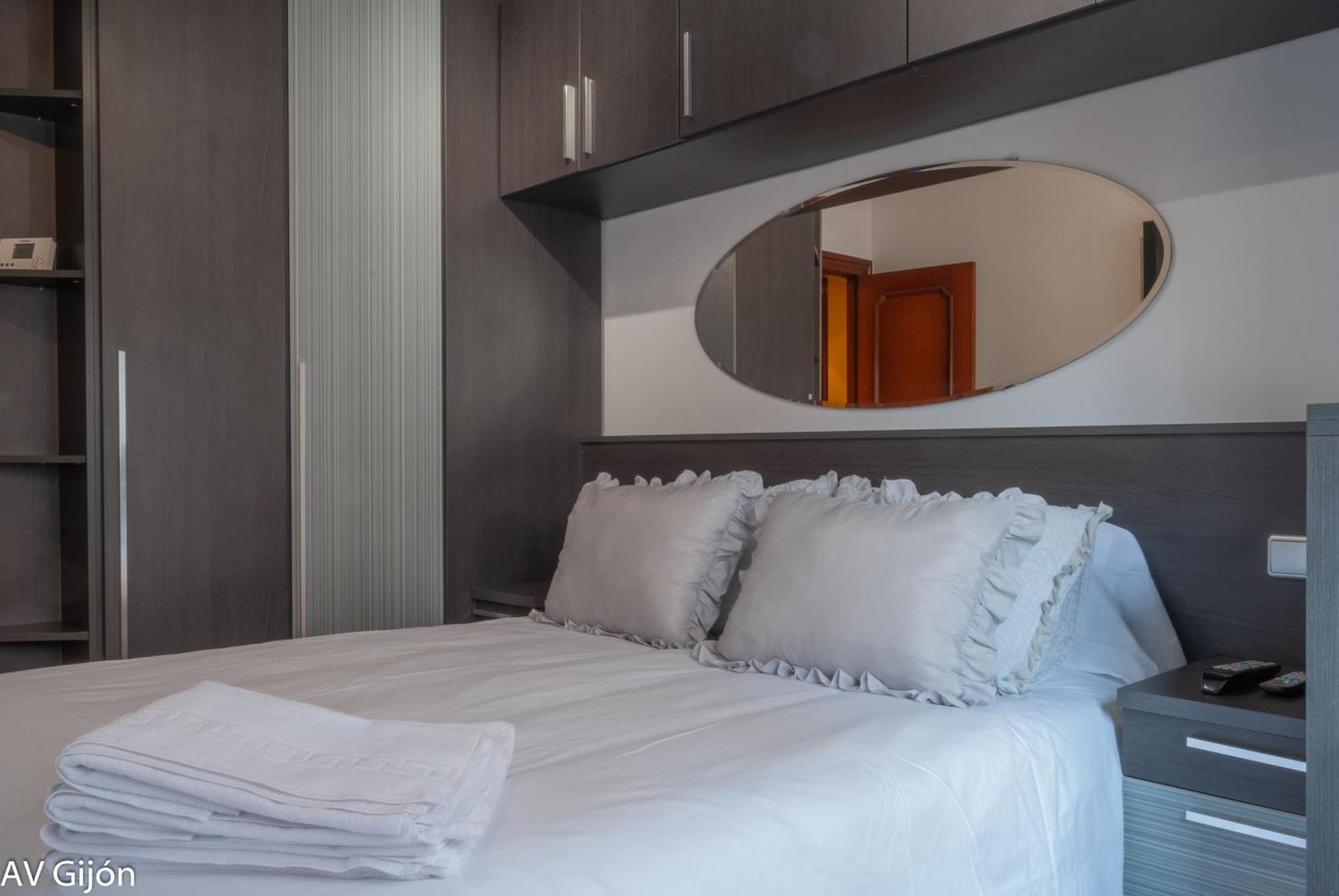 Apartamento Av Leopoldo Alas 16 *